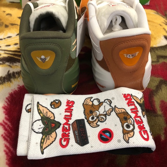 SZ 13 PUMA ALL PRO NITRO “GREMLINS” SHOES, GREMLINS GIZMO AND STRIPE SOCKS - Picture 8 of 14